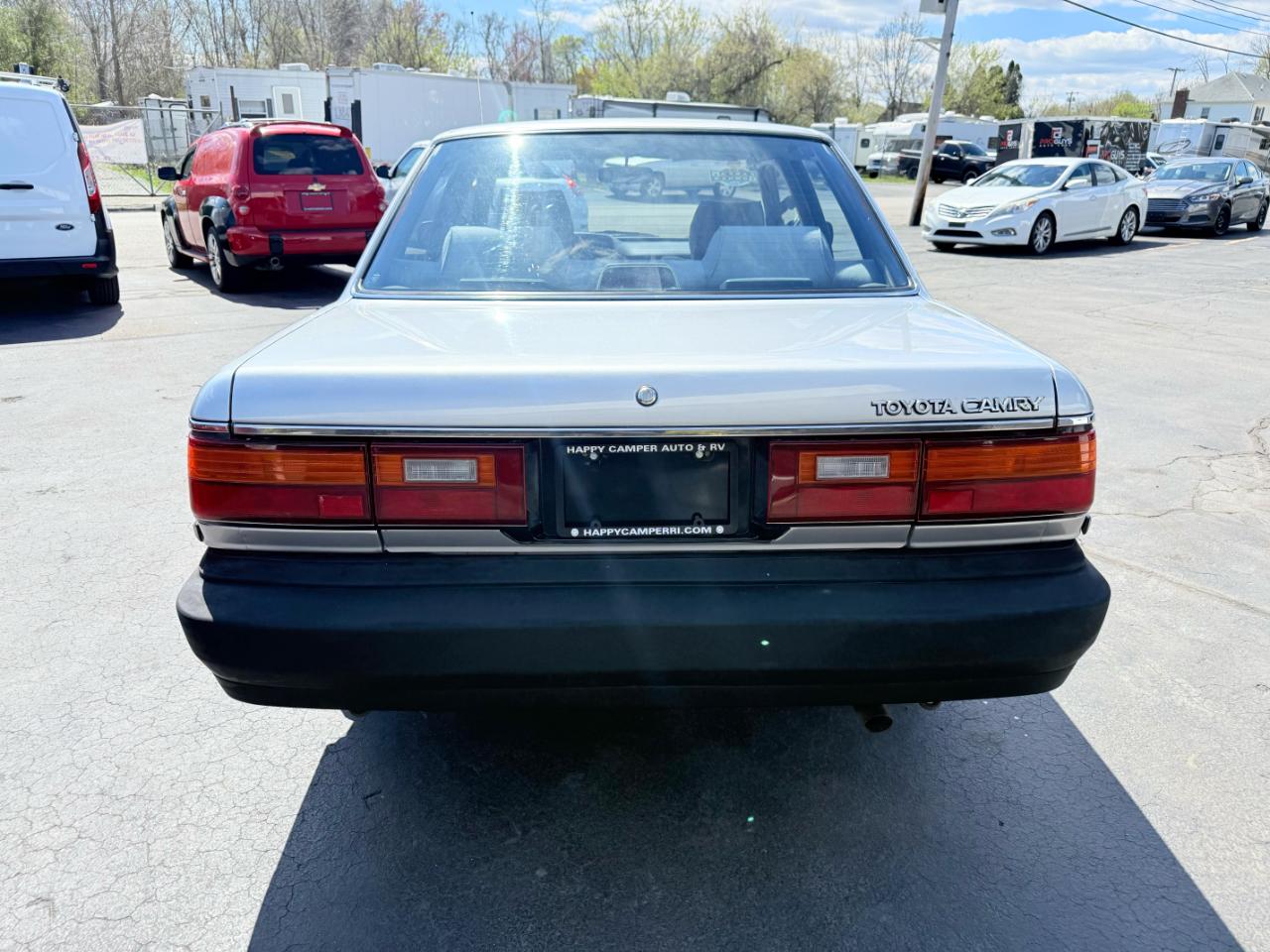Toyota Camry  1987
