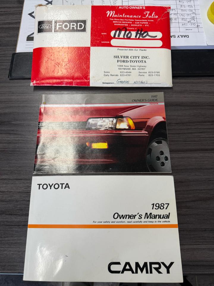 Toyota Camry  1987