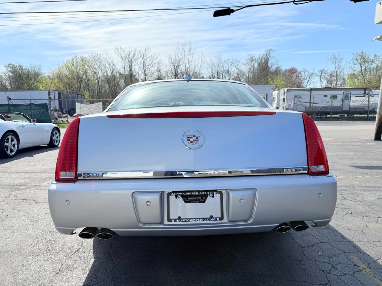 Cadillac DTS  2010