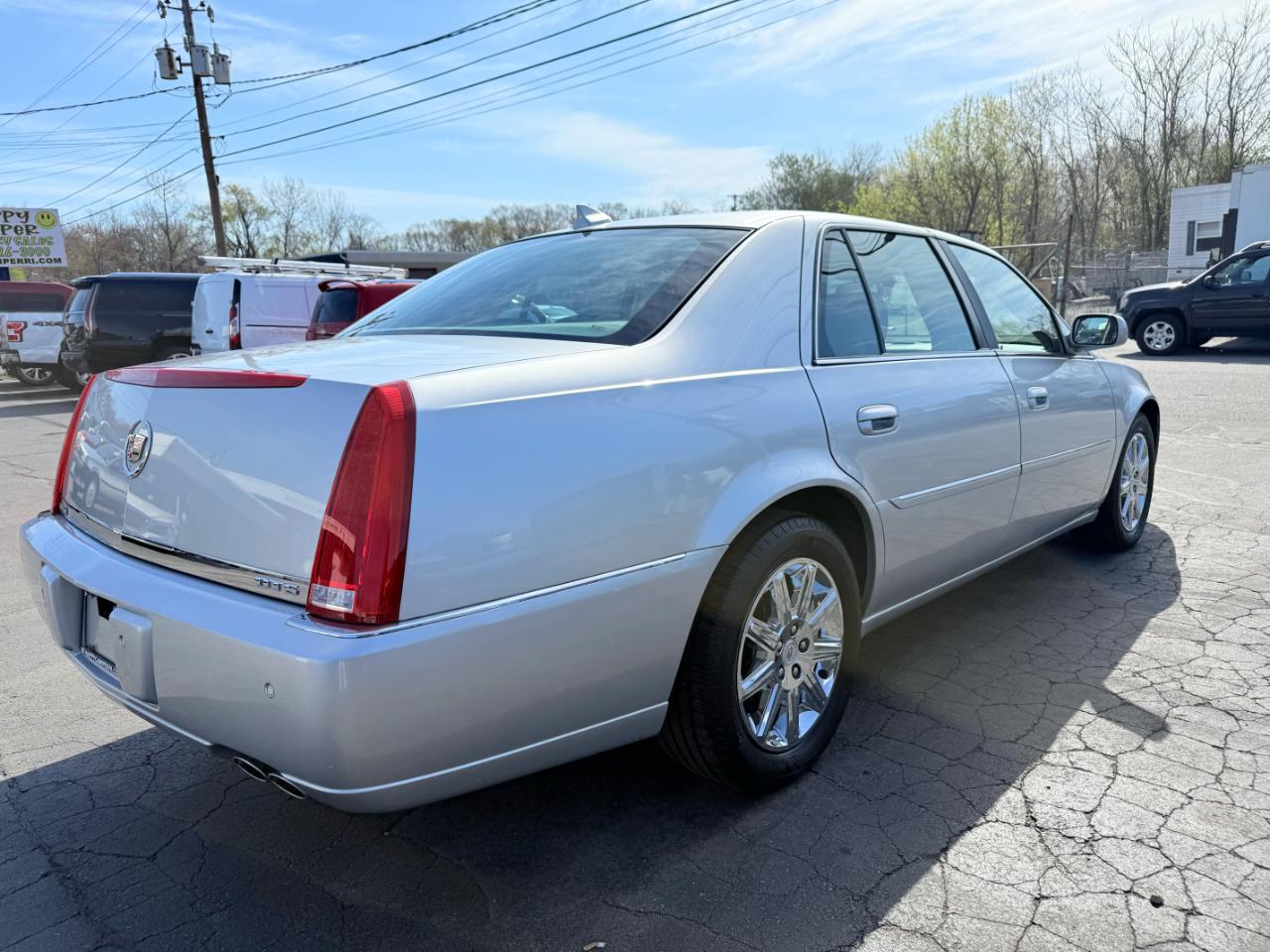 Cadillac DTS  2010