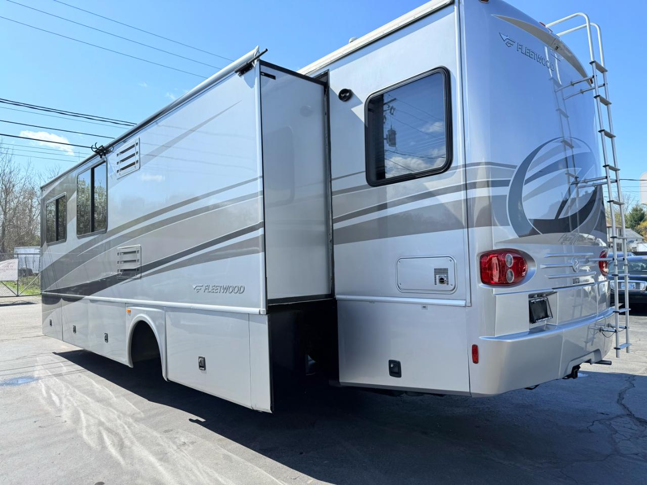 Fleetwood Pace Arrow  2006