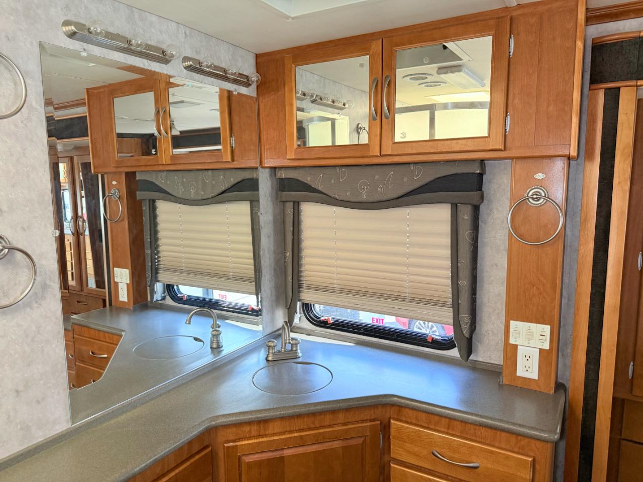 Fleetwood Pace Arrow  2006