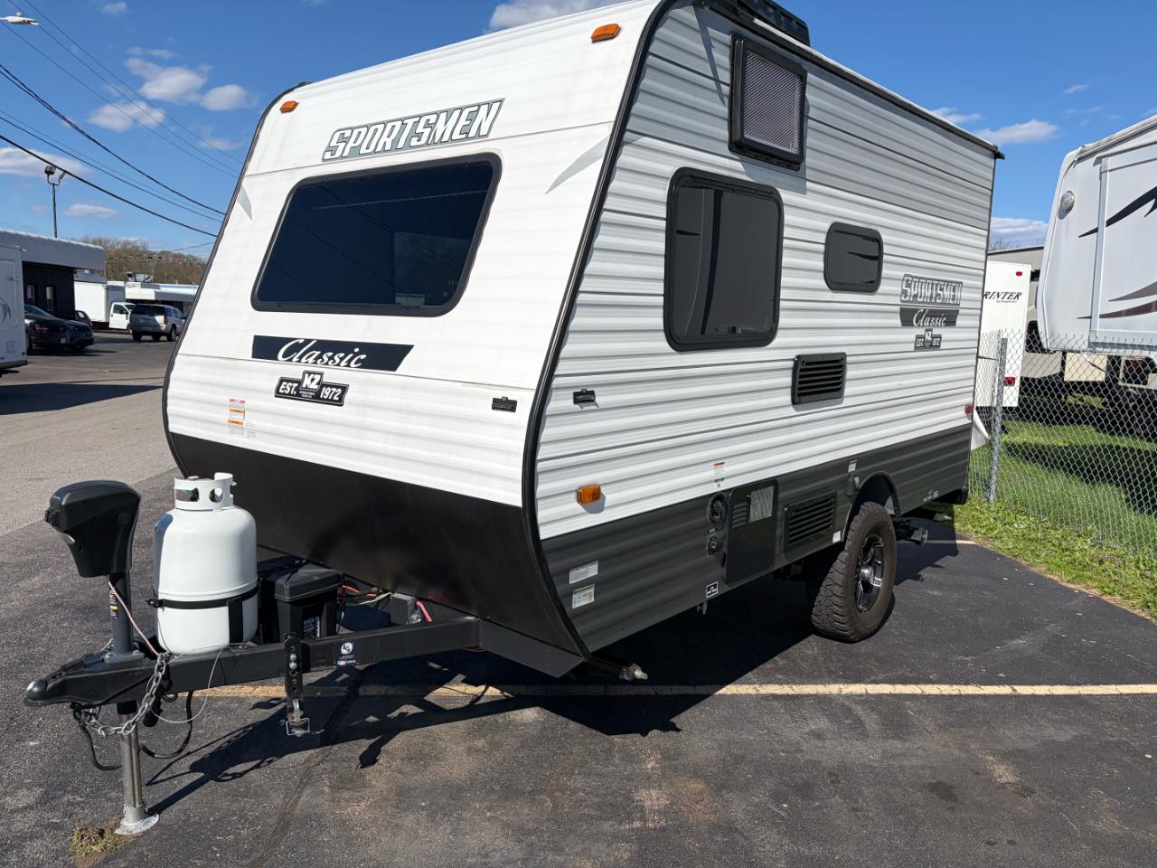 KZ Recreational Vehicles Sportsmen Classic  2021