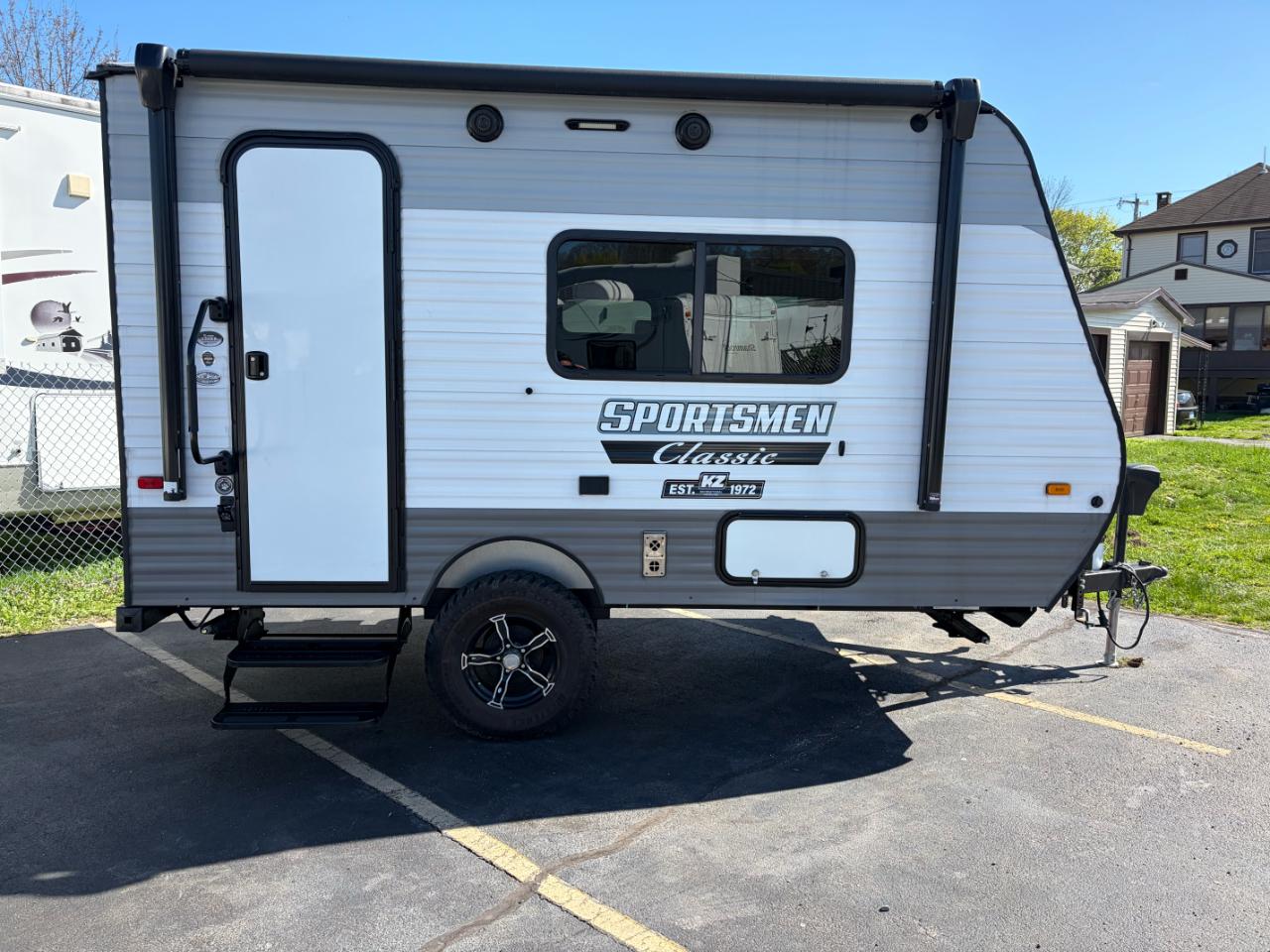 KZ Recreational Vehicles Sportsmen Classic  2021