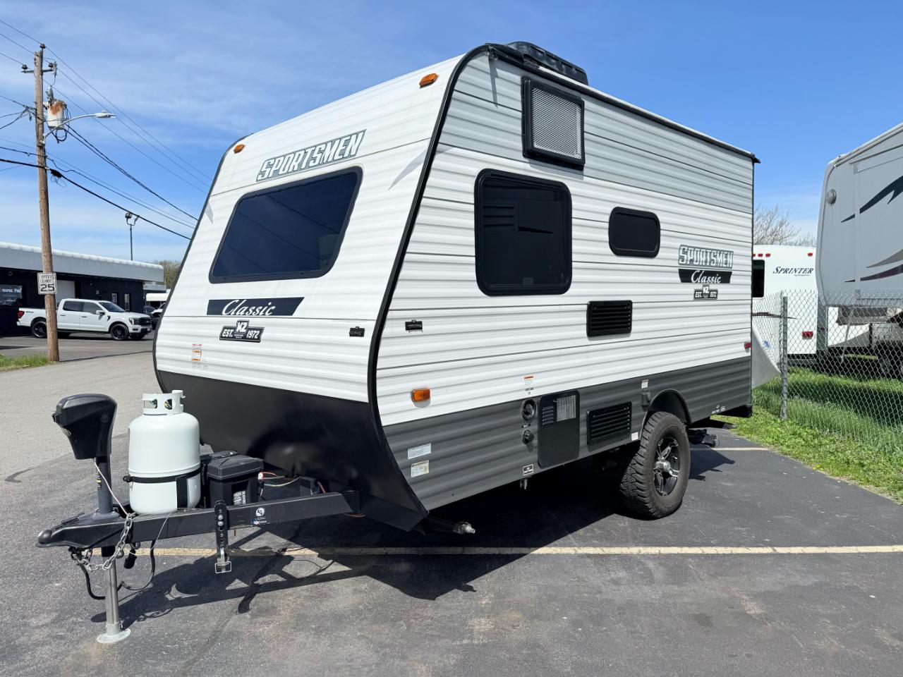 KZ Recreational Vehicles Sportsmen Classic  2021