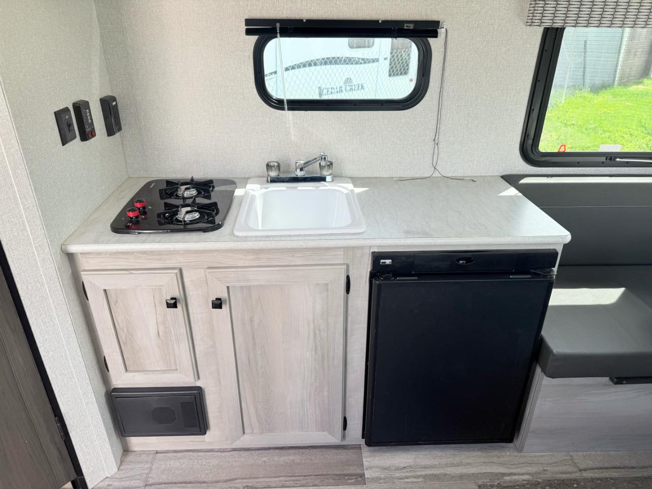 KZ Recreational Vehicles Sportsmen Classic  2021