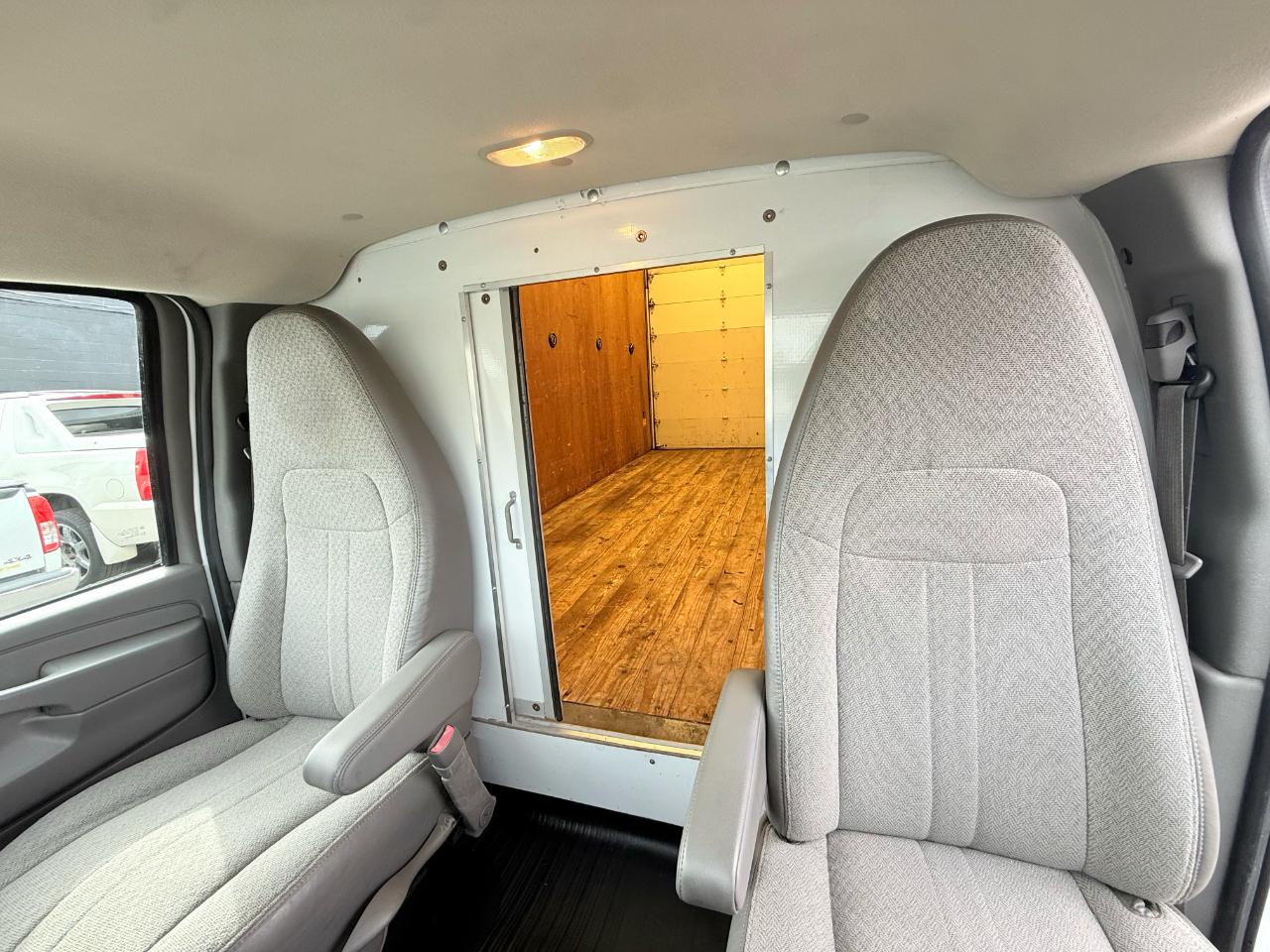 Chevrolet Express 3500  2013
