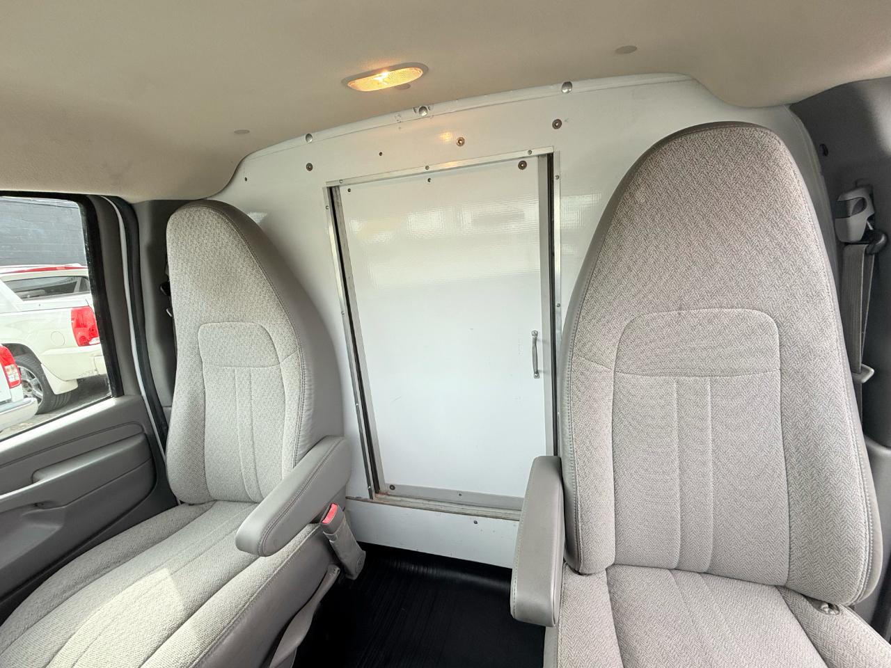Chevrolet Express 3500  2013