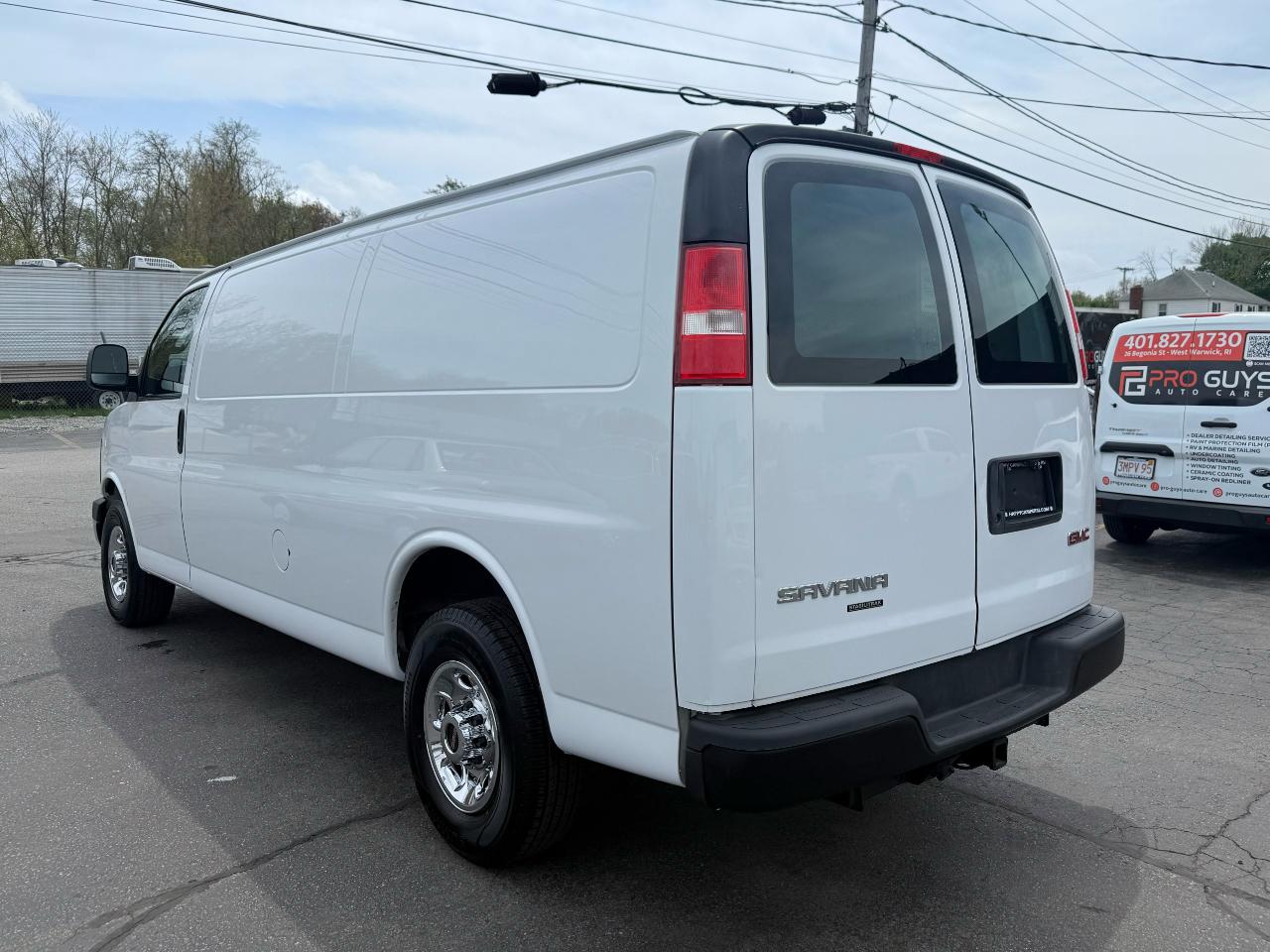GMC Savana  2016