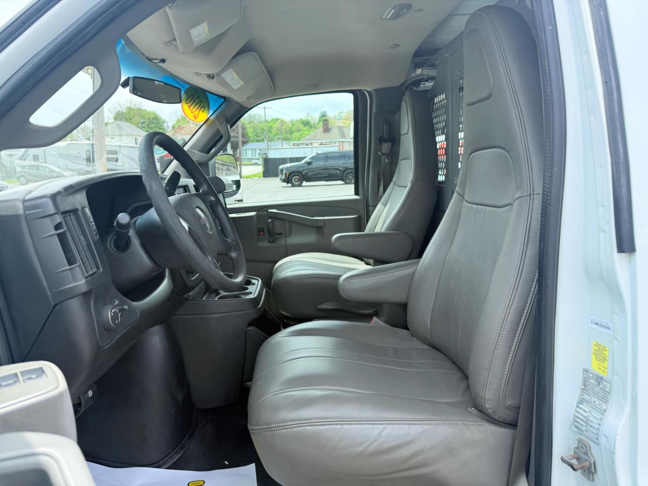 GMC Savana  2016