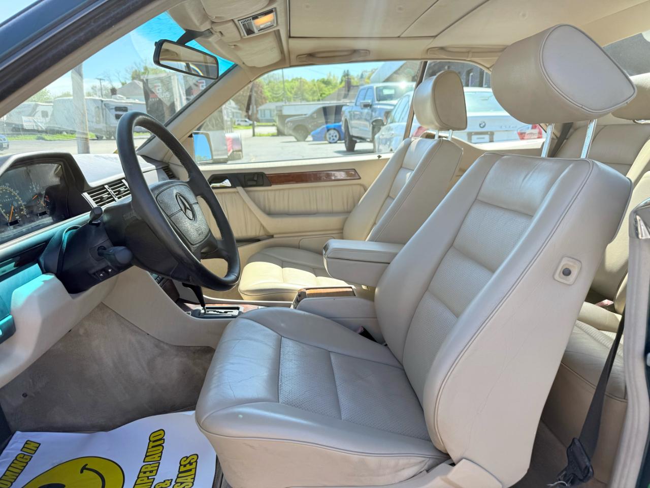 Mercedes-Benz E-Class  1994