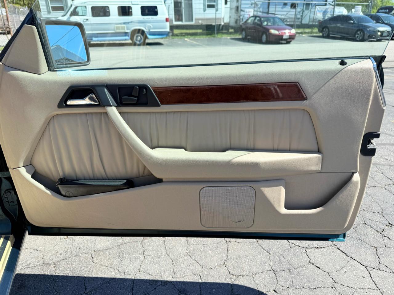 Mercedes-Benz E-Class  1994