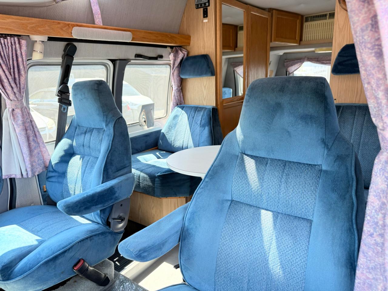 Dodge Roadtrek  2000