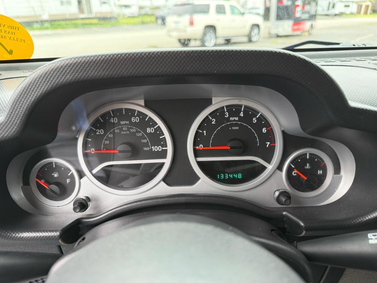 Jeep Wrangler Sahara  2010