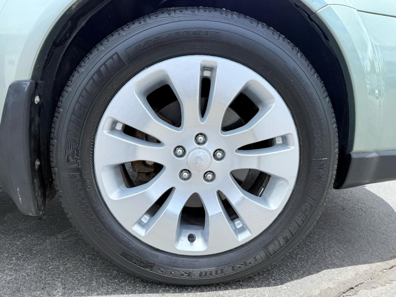 Subaru Outback  2009