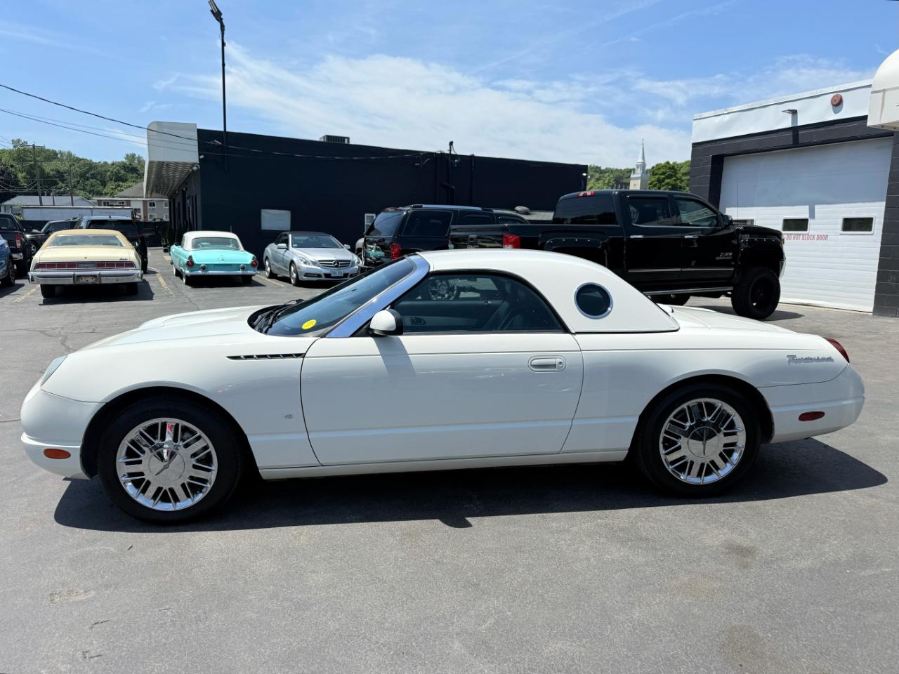 Ford Thunderbird  2003