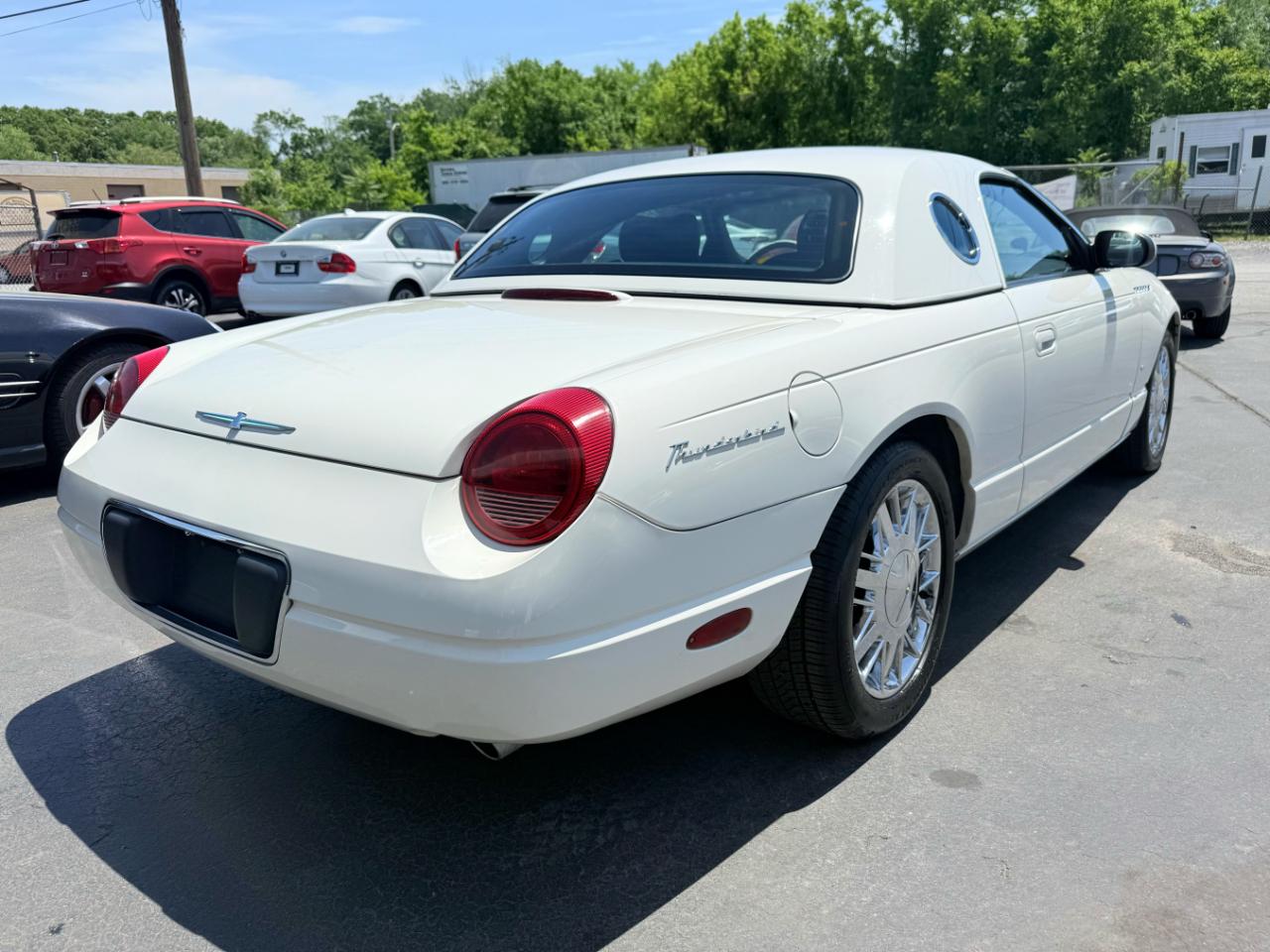 Ford Thunderbird  2003