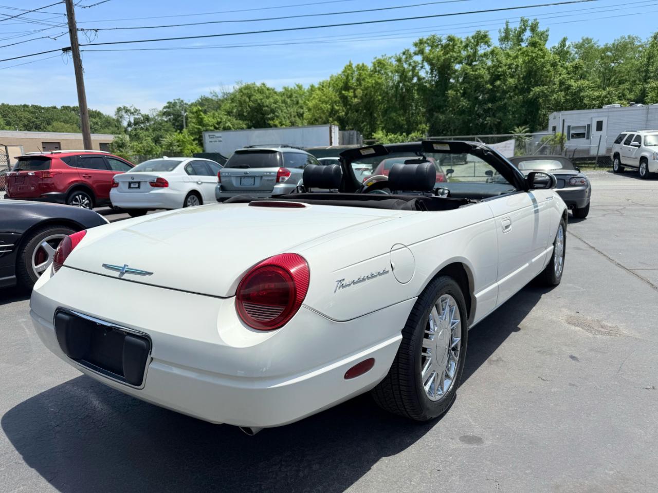 Ford Thunderbird  2003