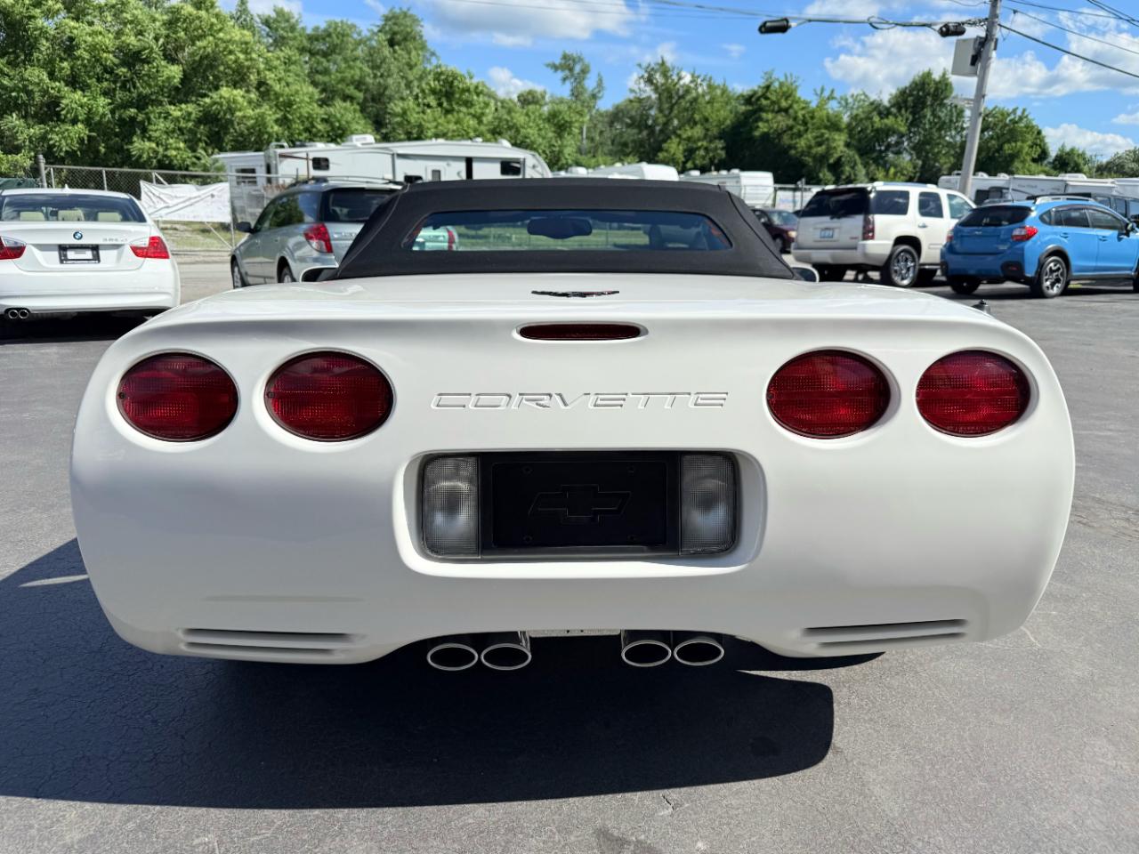 Chevrolet Corvette  2002