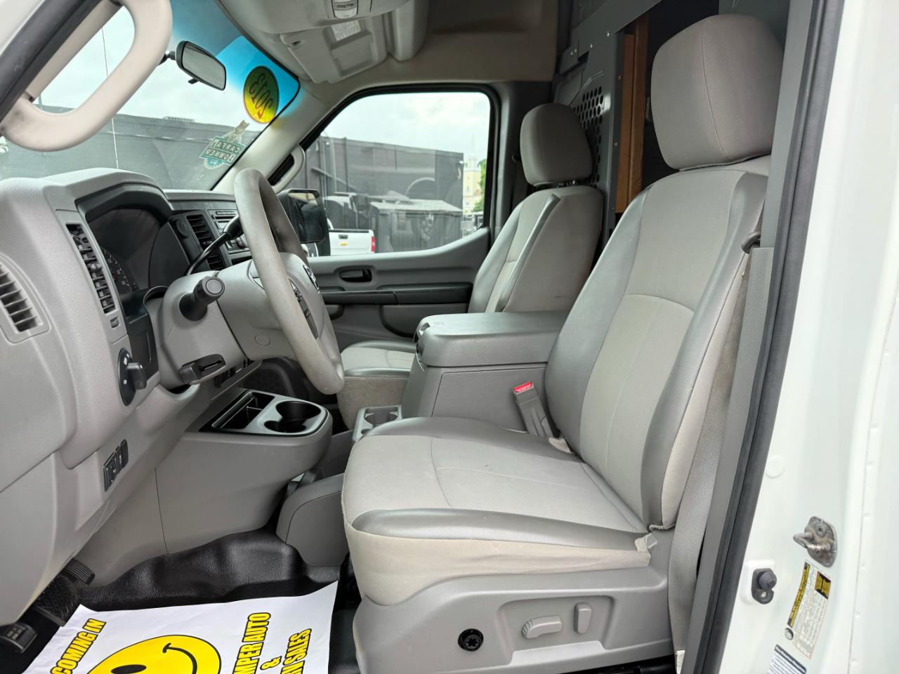 Nissan NV 2500  2013