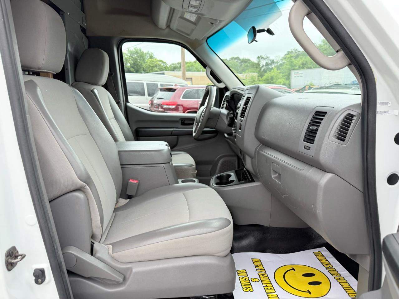 Nissan NV 2500  2013