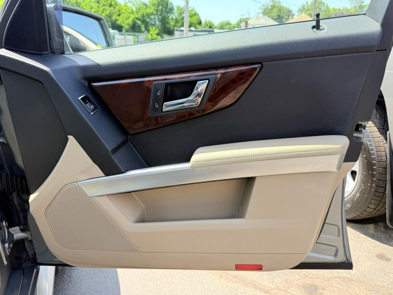 Mercedes-Benz GLK Class  2010