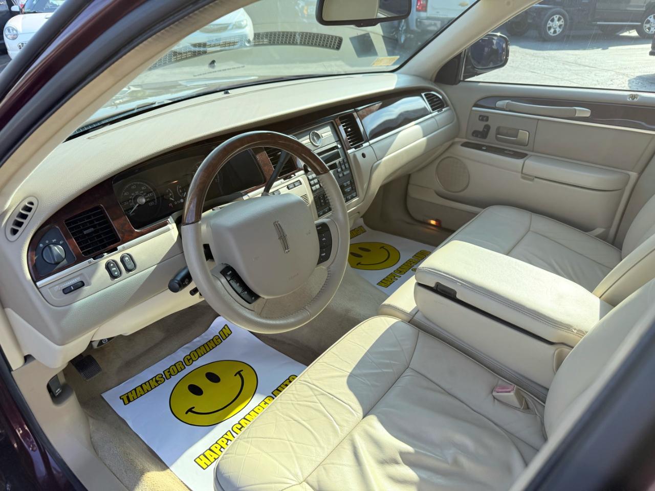 Lincoln Town Car  2006