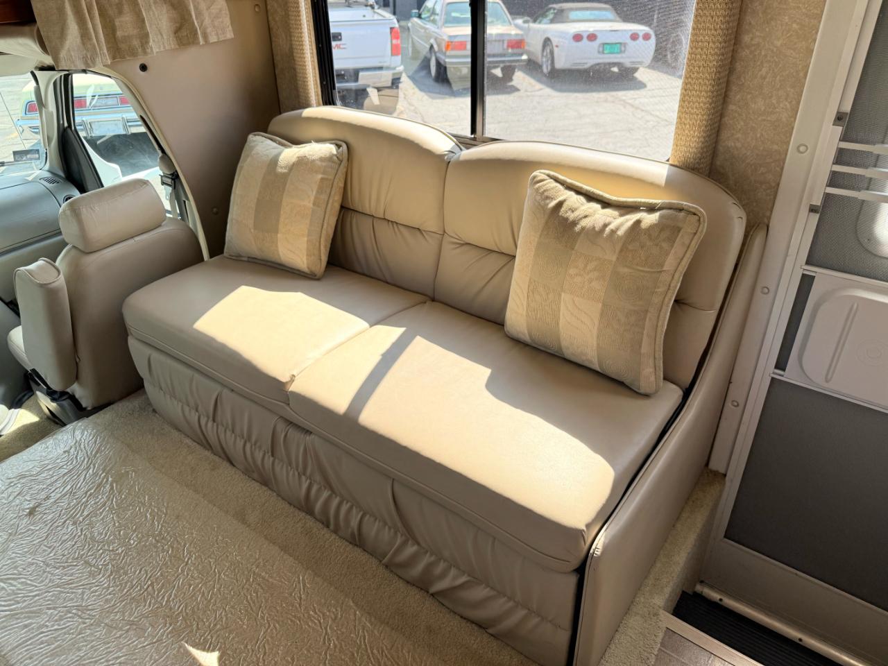 Ford E-450  2006