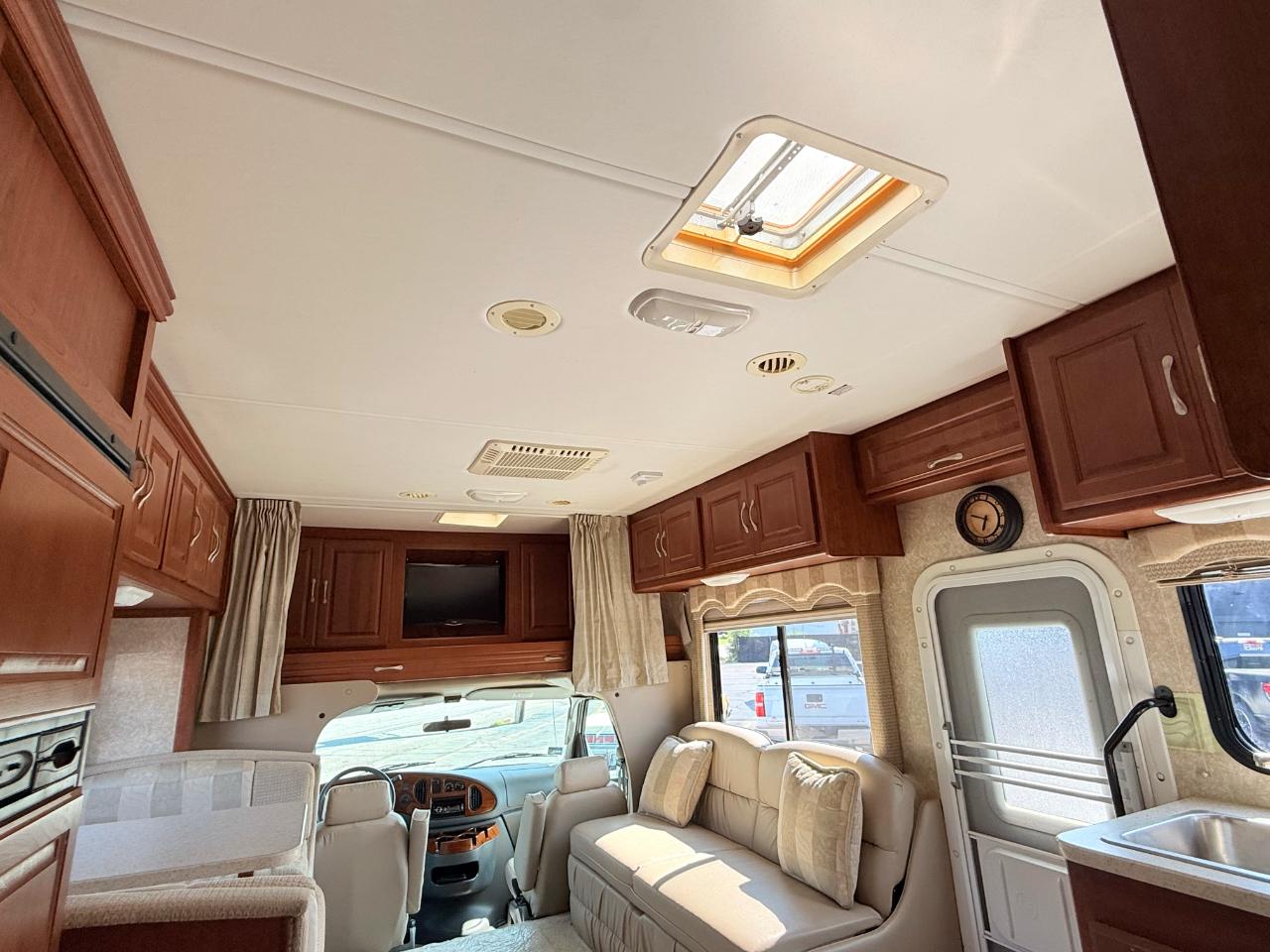 Ford E-450  2006