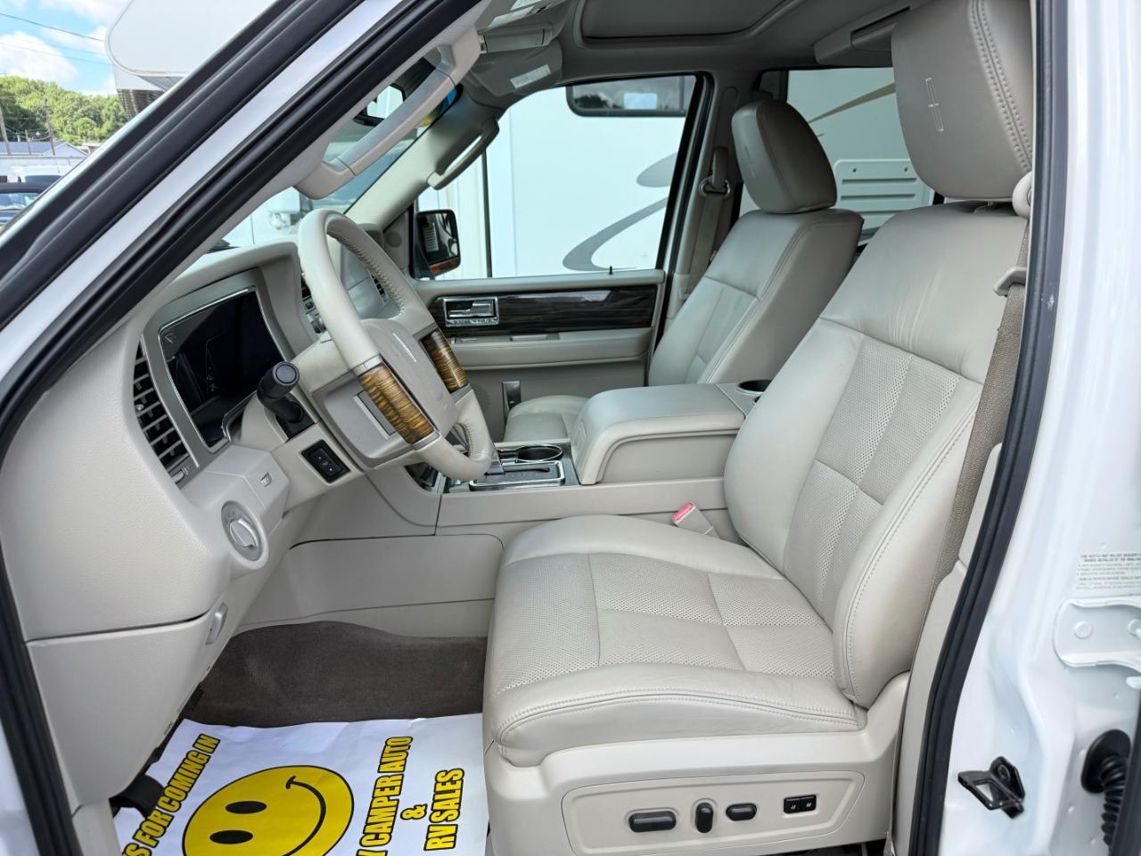 Lincoln Navigator  2010