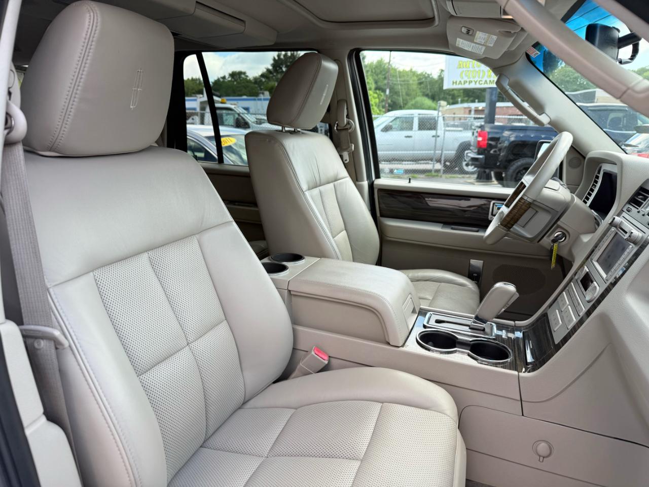 Lincoln Navigator  2010