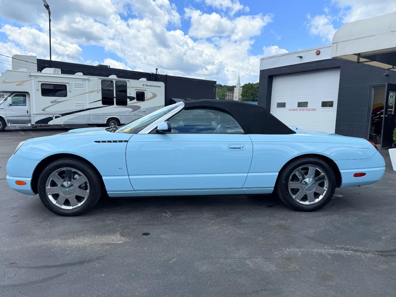Ford Thunderbird  2003