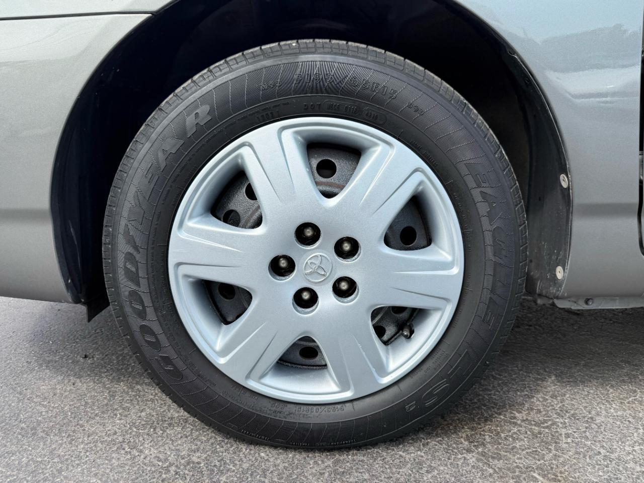 Toyota Corolla  2005