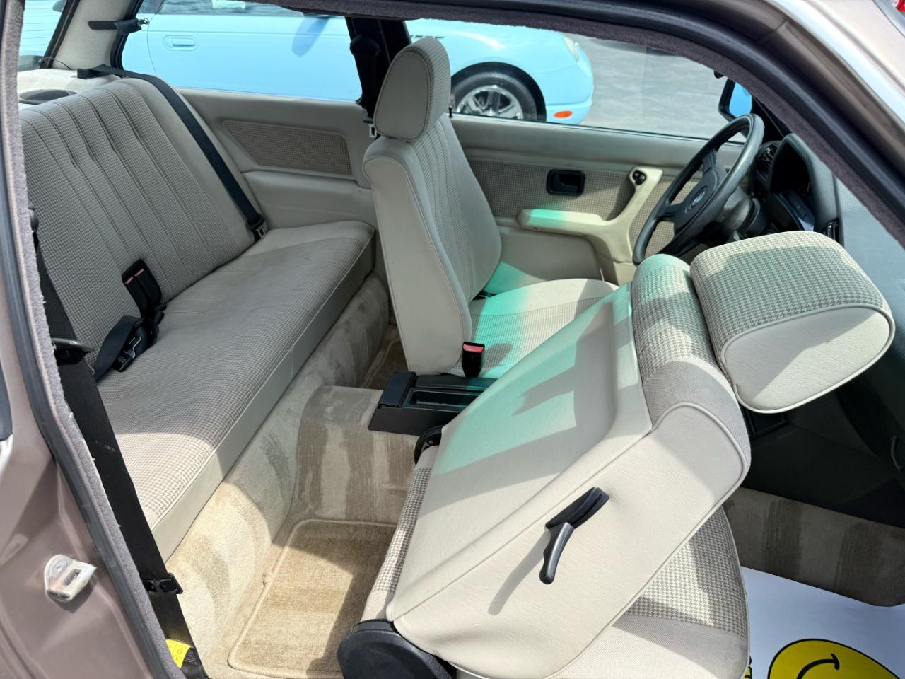 BMW 325i  1987