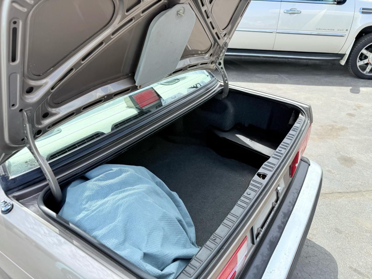 BMW 325i  1987