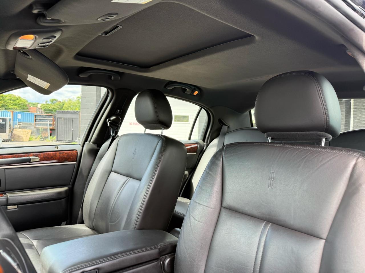 Lincoln Town Car  2007