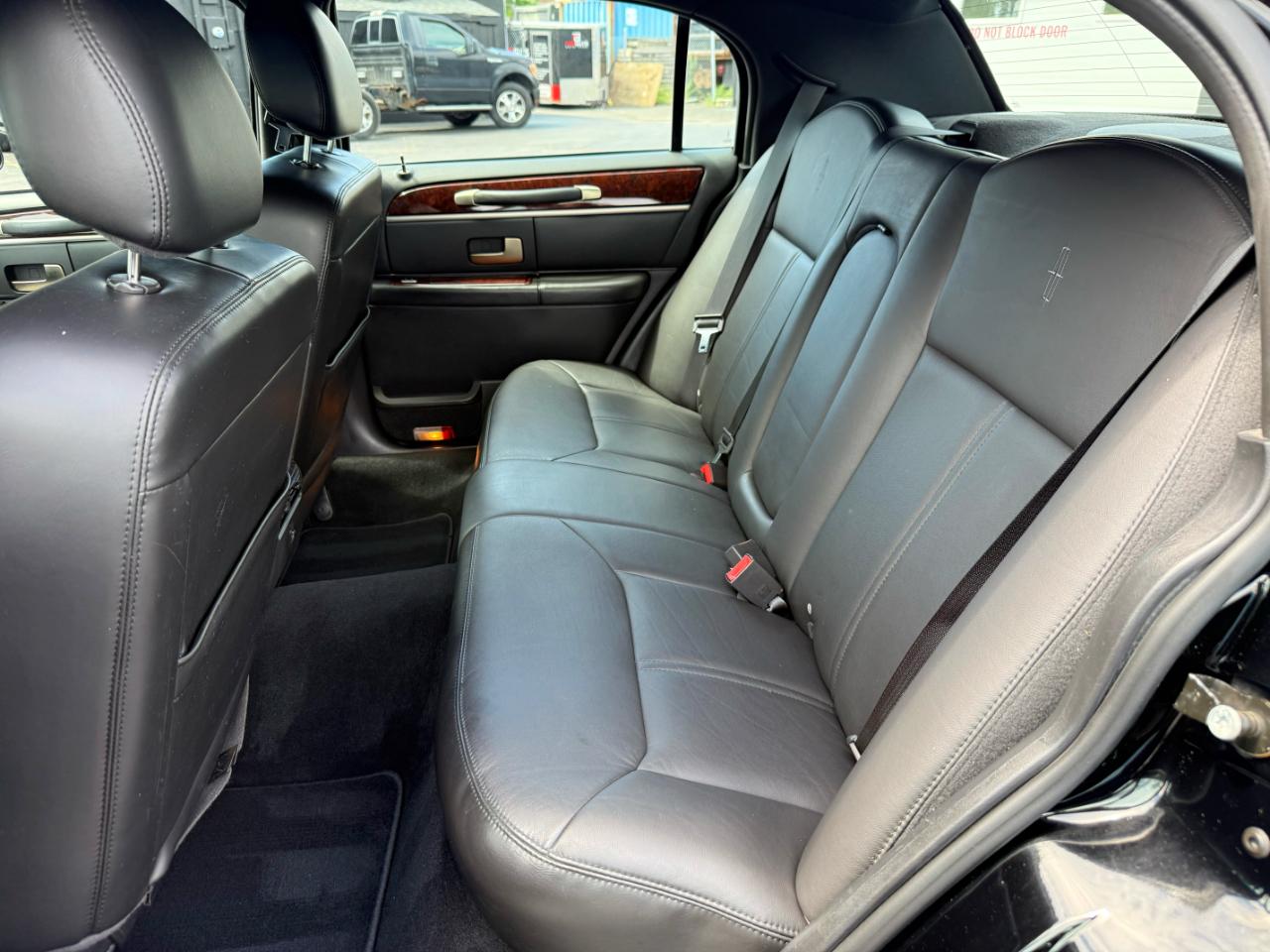 Lincoln Town Car  2007