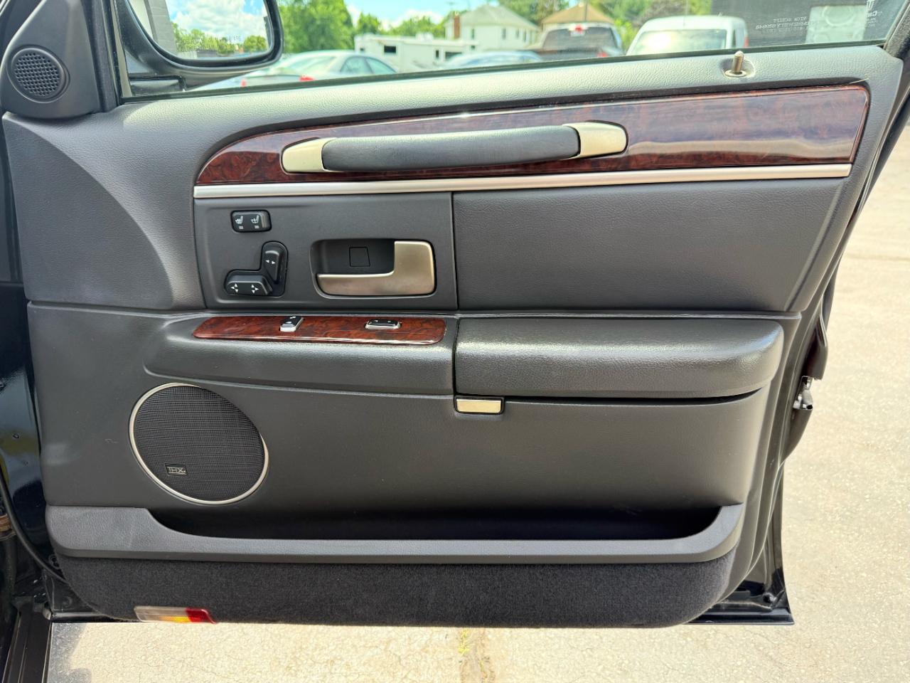 Lincoln Town Car  2007