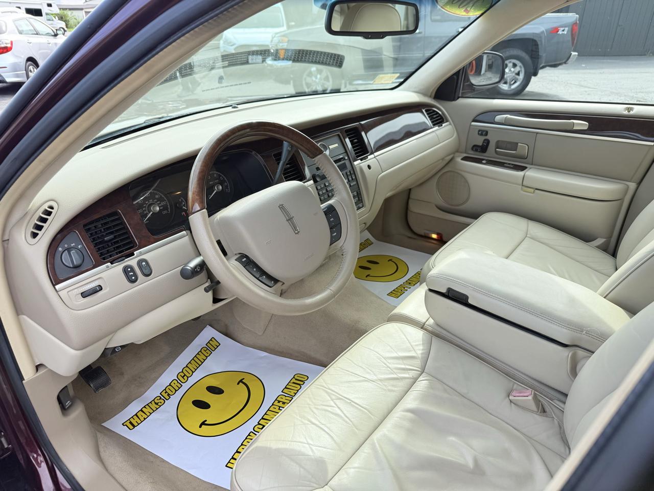 Lincoln Town Car  2006