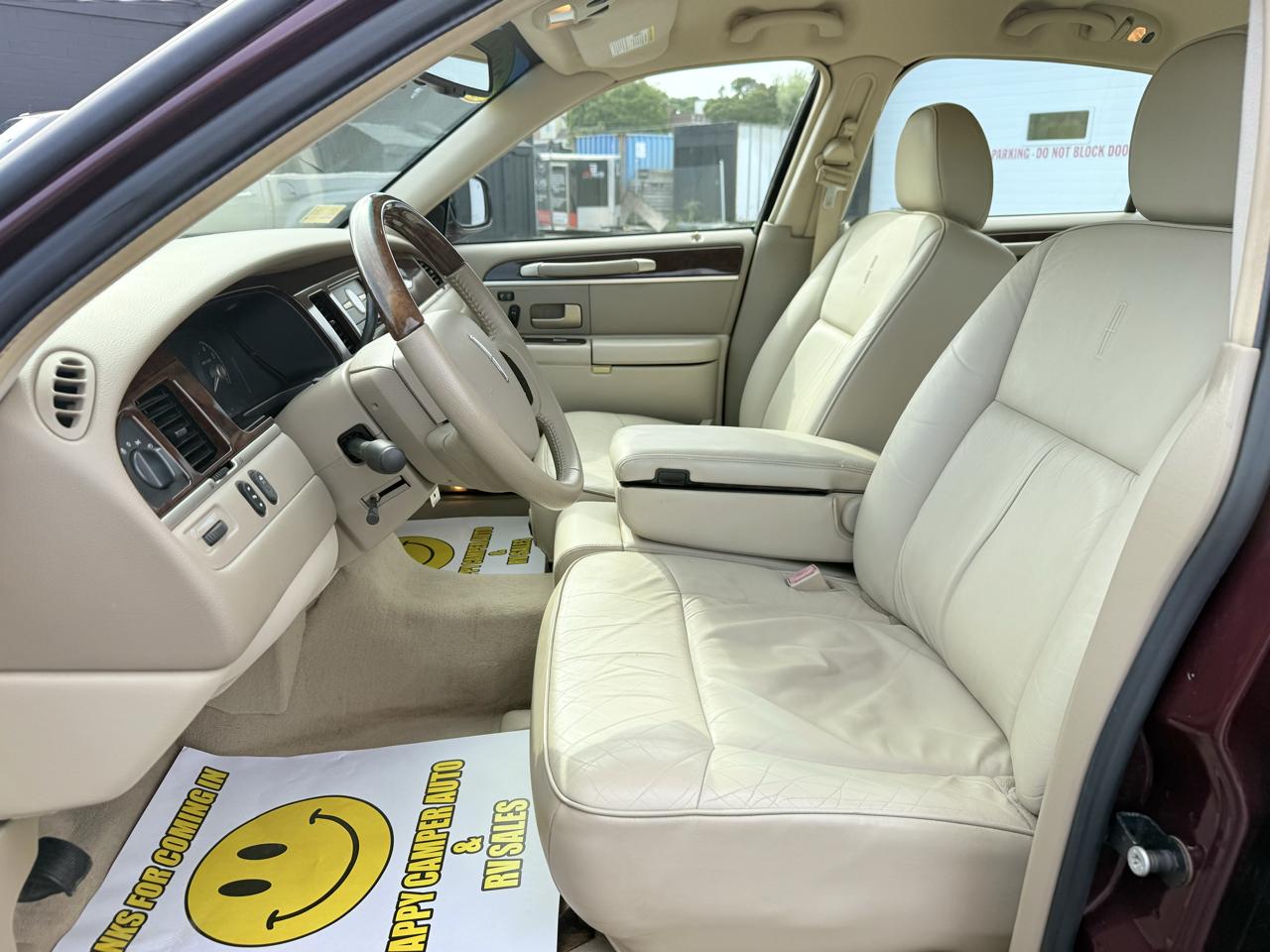 Lincoln Town Car  2006