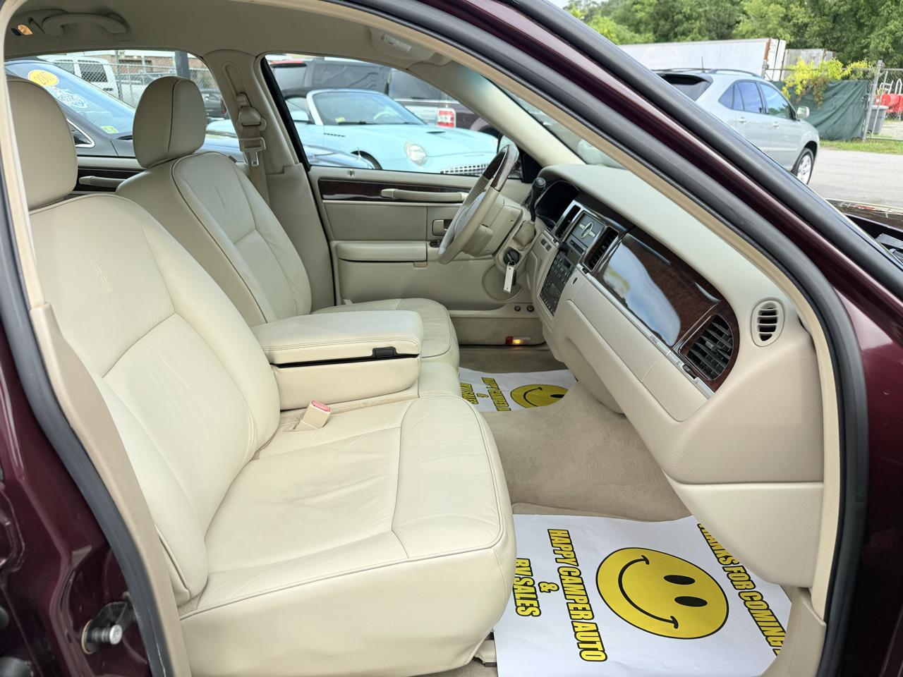 Lincoln Town Car  2006