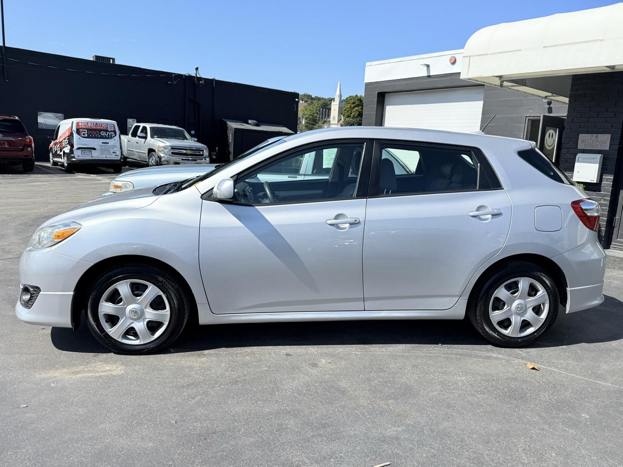 Toyota Matrix  2010