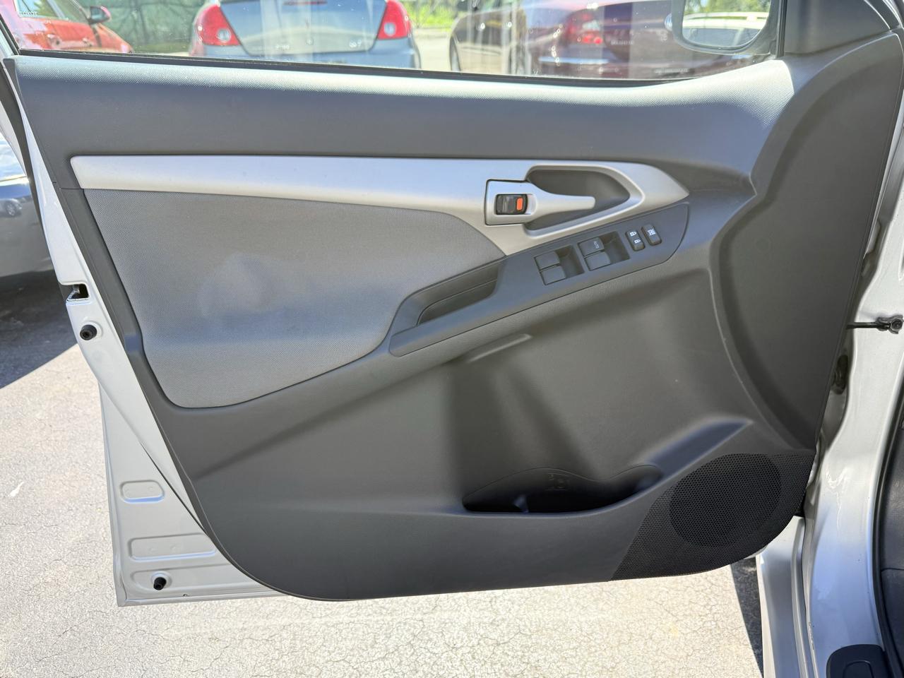 Toyota Matrix  2010