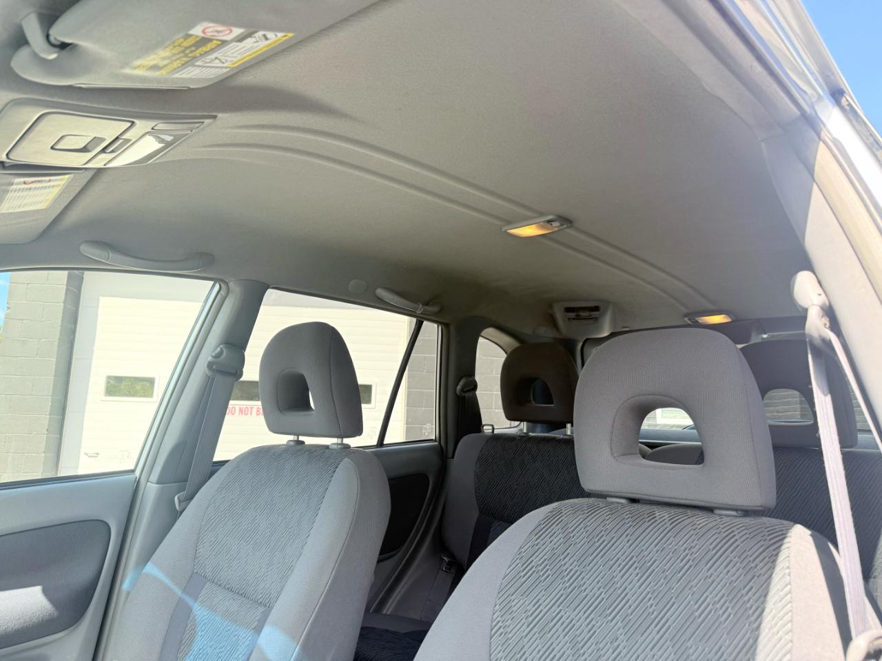 Toyota RAV4  2002