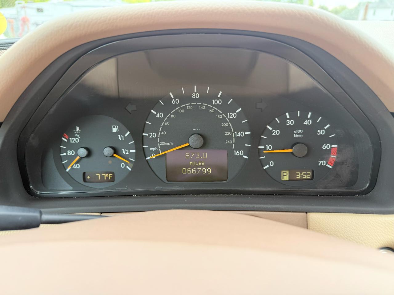 Mercedes-Benz E Class  2002