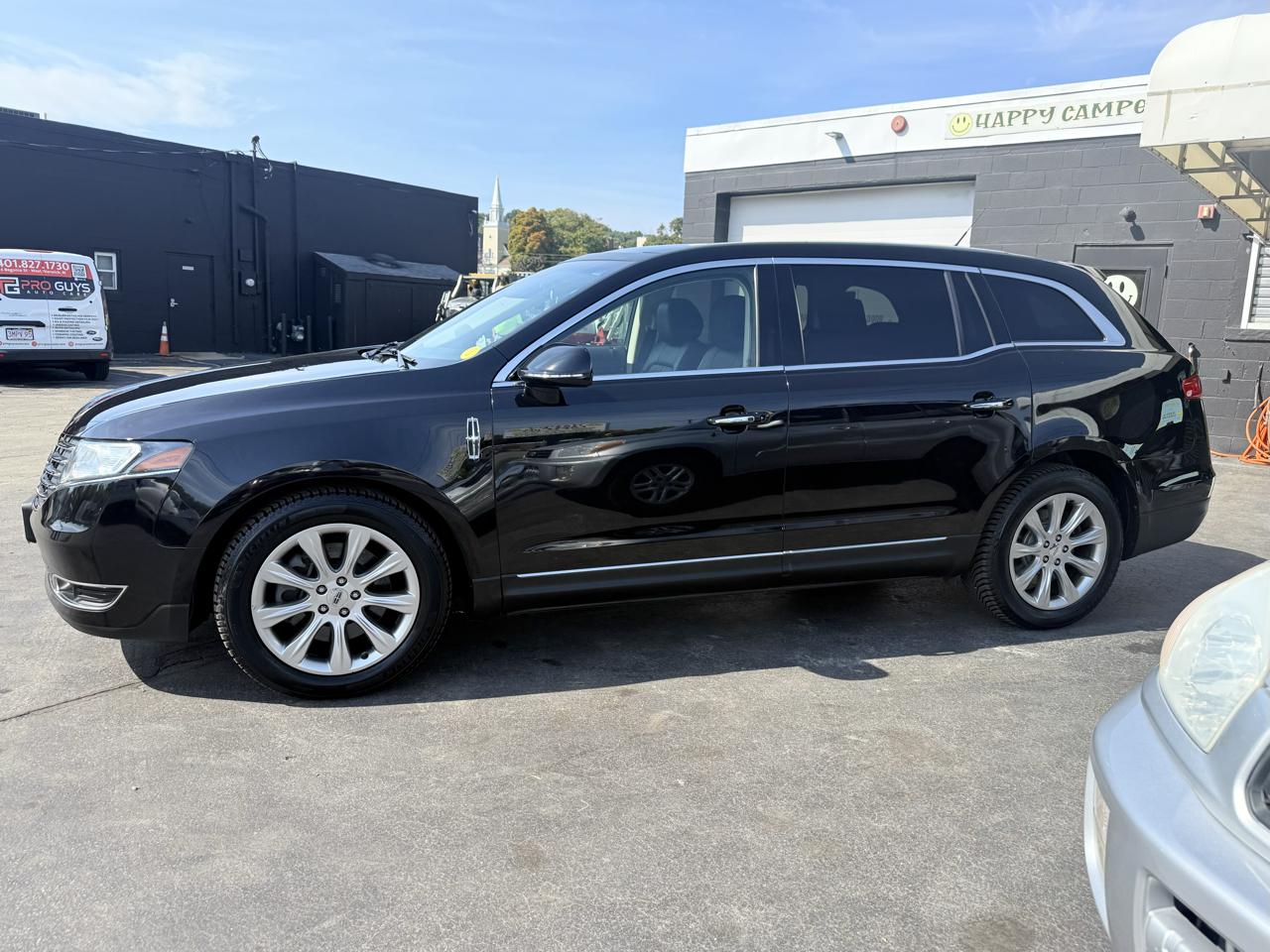 Lincoln MKT  2019