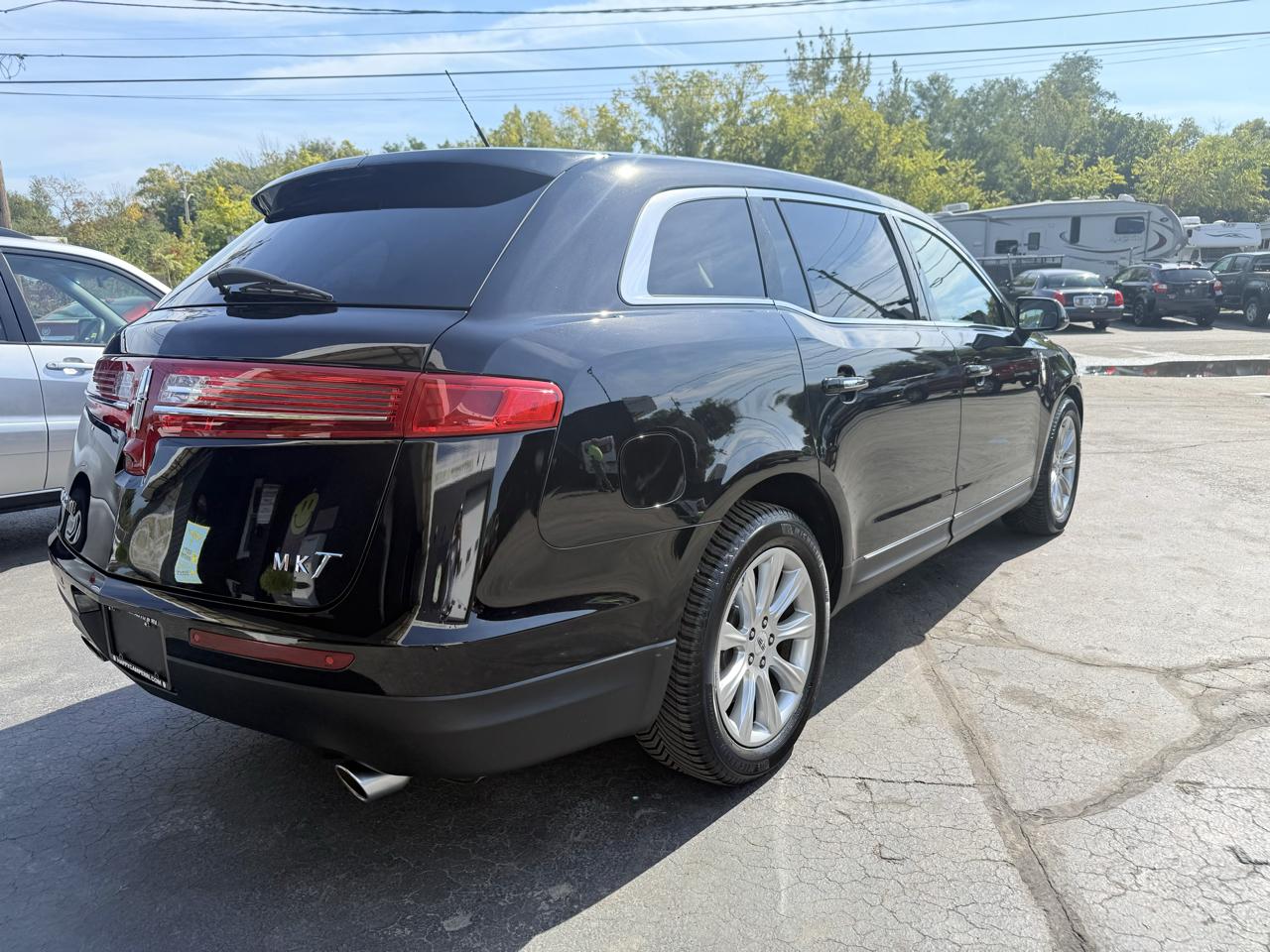 Lincoln MKT  2019