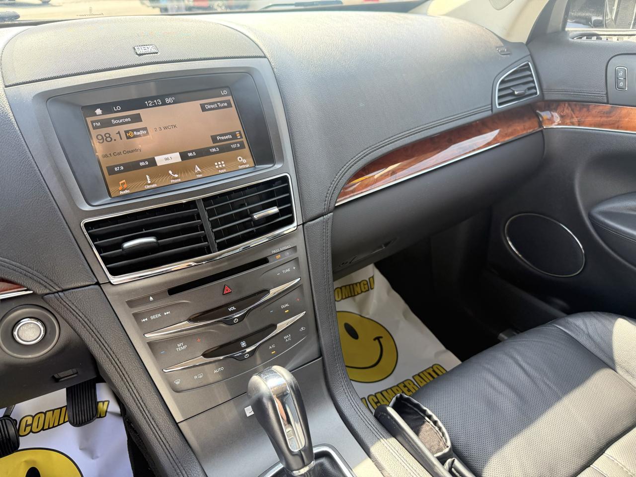 Lincoln MKT  2019