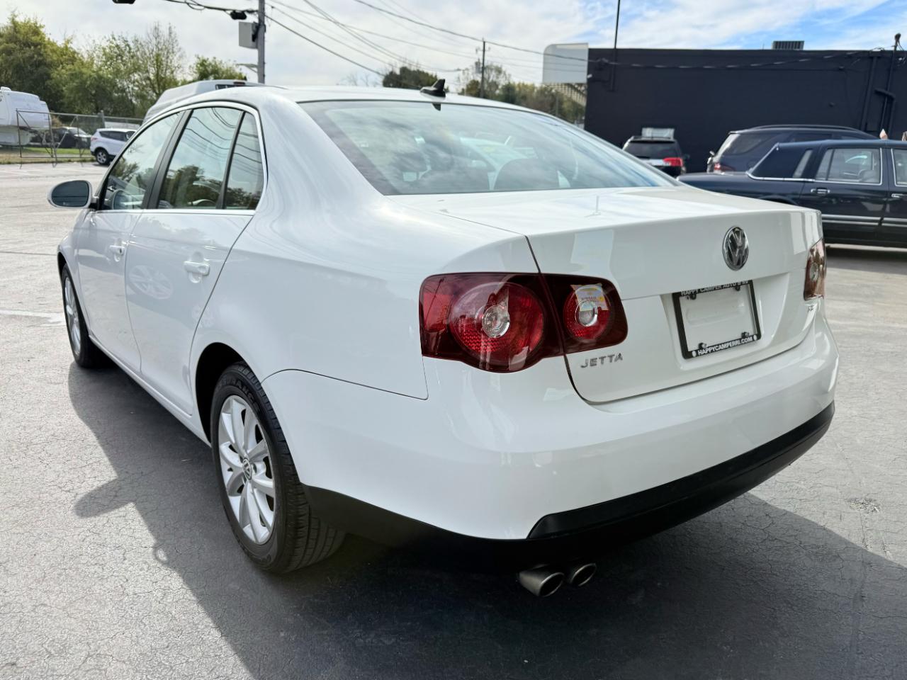 Volkswagen Jetta  2010