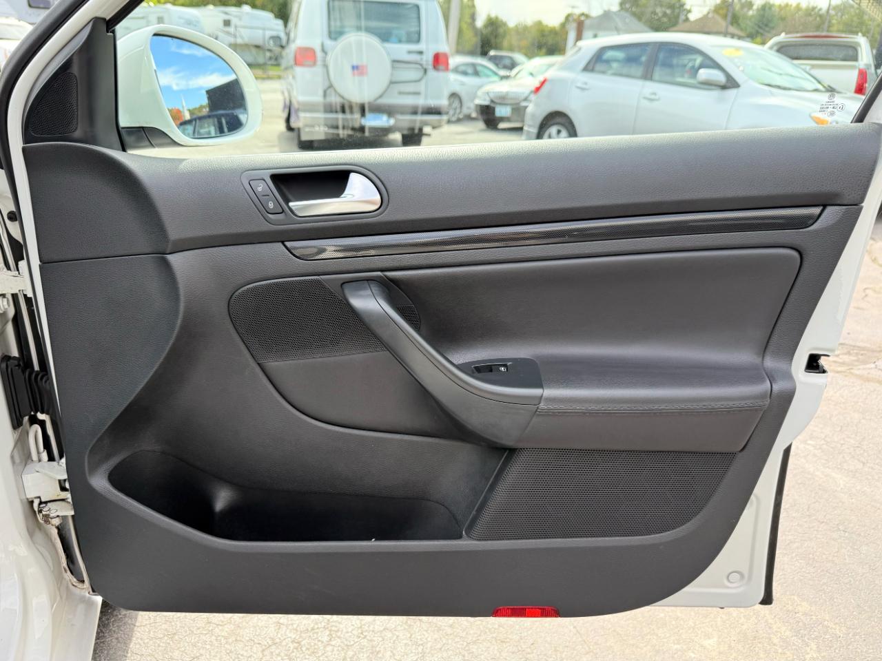 Volkswagen Jetta  2010